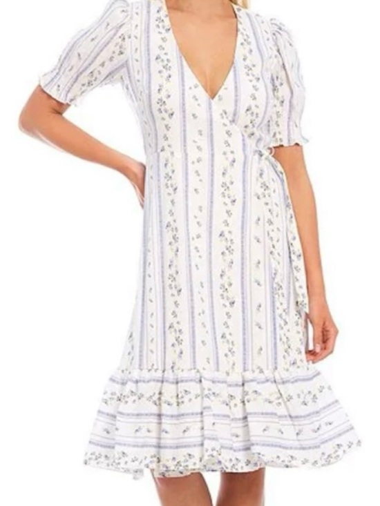 ANTONIO MELANI Dresses & Skirts - Antonio Melani ♡ Cleo Floral Wrap Dress